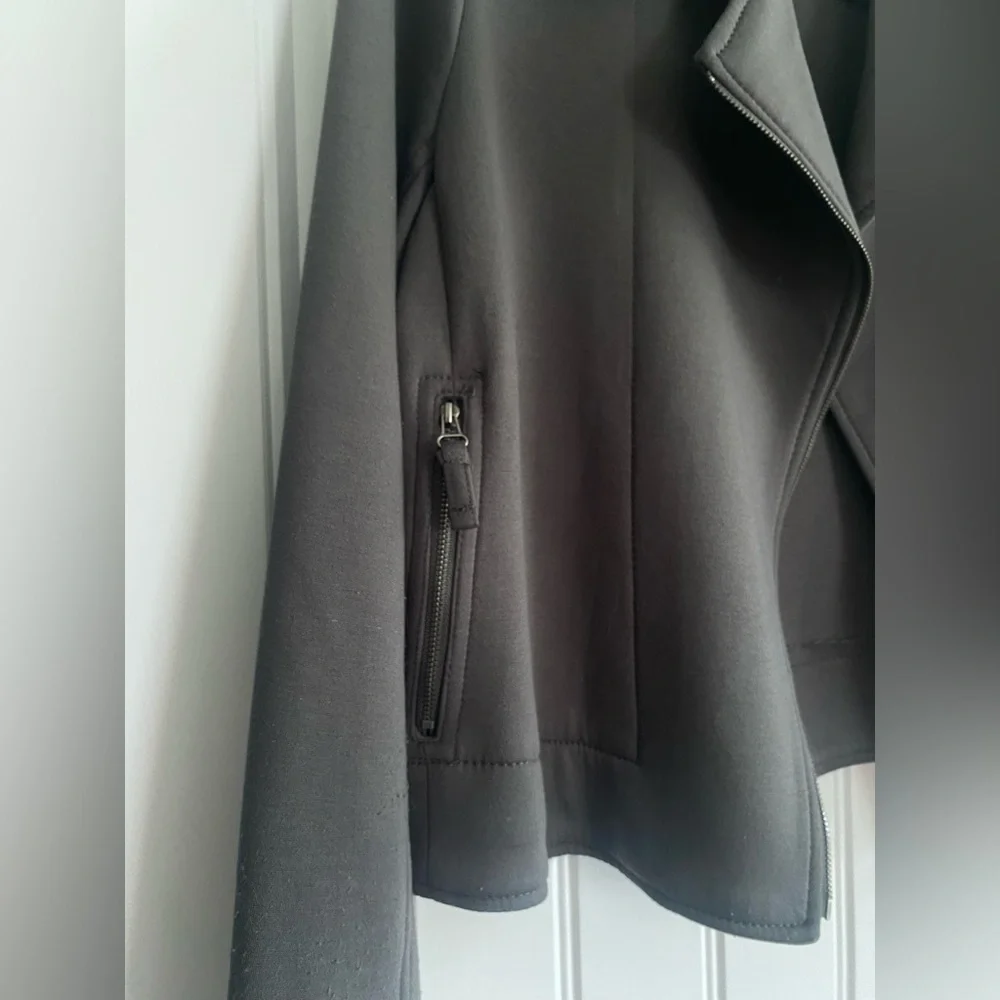 Max Studio Jacket - Picture 10 of 11